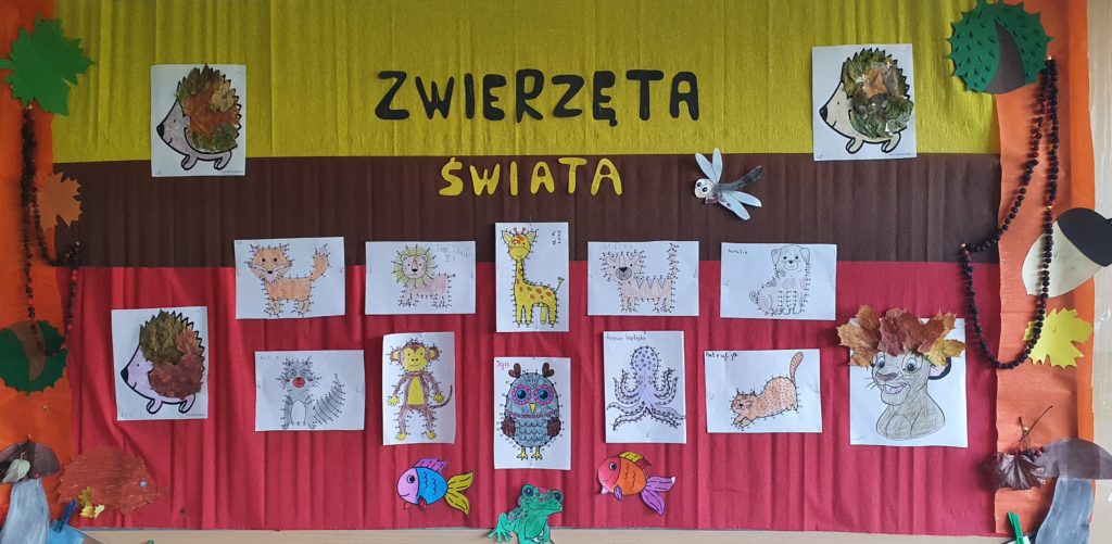 zwierzęta świata wystawa prac dzieci